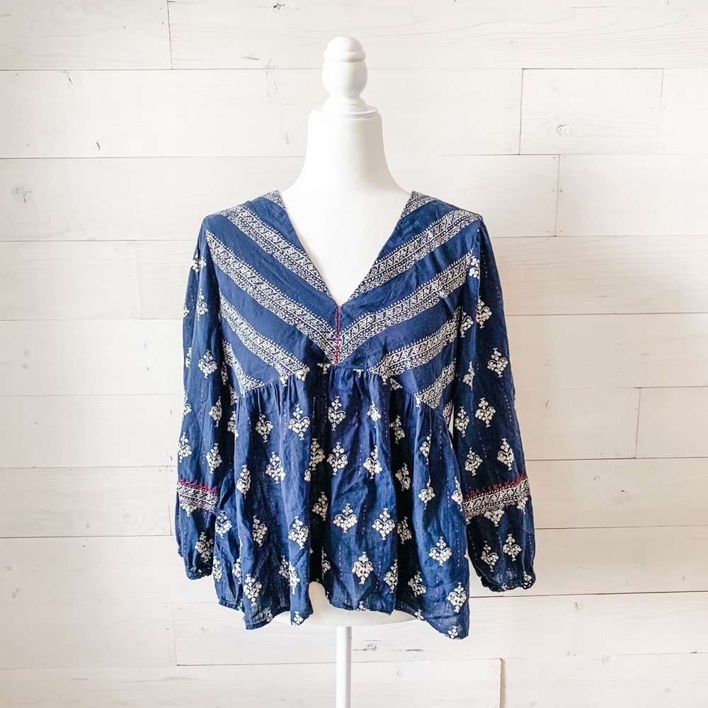Lucky brand top size Large